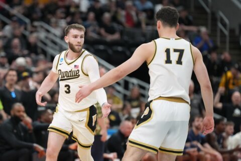 Purdue’s Braden Smith breaks Bobby Hurley’s Division I career assist record in NCAA tourney opener