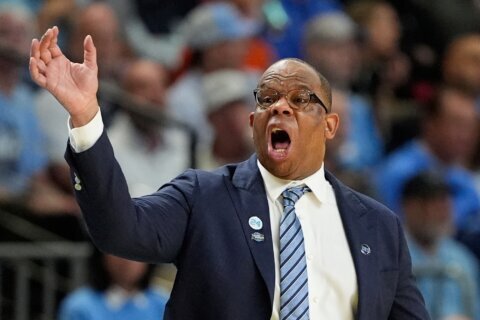 North Carolina blows a huge lead and makes another early March Madness exit under Hubert Davis