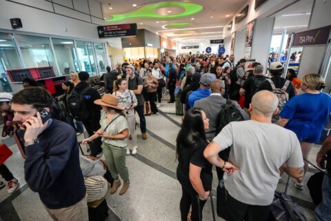 Travelers encounter long waits at some airports as DHS shutdown affects security checkpoints