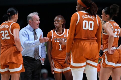 Texas moves to No. 1 seed in latest NCAA women’s bracket preview, joins UConn, UCLA, South Carolina