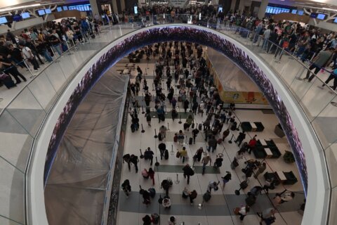 Trump says he’ll sign order to pay TSA agents as Senate works overnight on funding deal