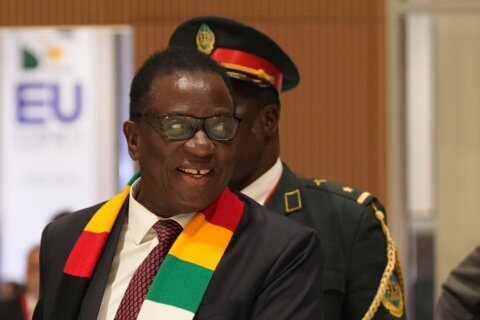 Zimbabwe detains top opponent of changes extending president’s rule