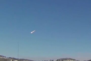 Video shows meteor zooming across Pittsburgh-area sky