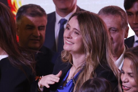 Senadora Paloma Valencia gana consulta de derecha y será candidata presidencial en Colombia