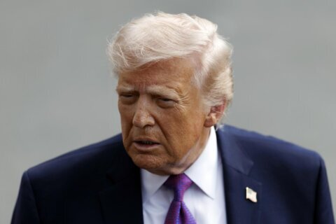 Trump vota por correo en Florida, pese a considerar que es un sistema ‘corrupto’