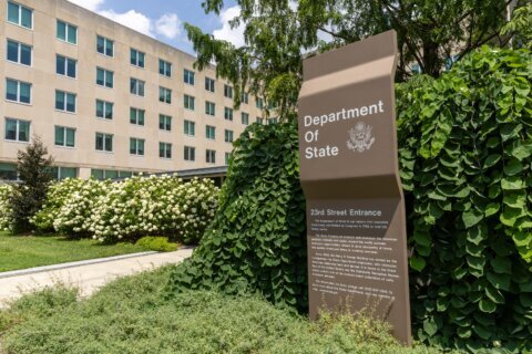 Departamento de Estado reduce 80% la tarifa para renunciar a la ciudadanía de EEUU