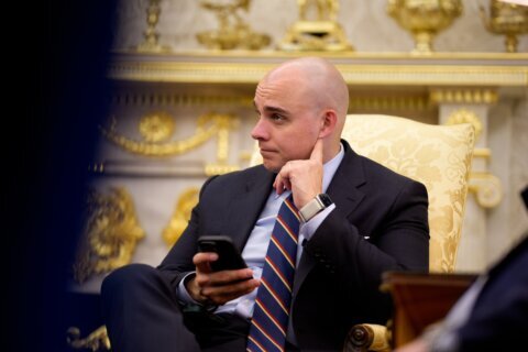 Piden a republicanos de la Cámara Baja que cambien la estrategia de inmigración