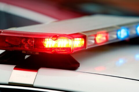 Mueren tres estudiantes a punto de graduarse de secundaria en un choque en Spotsylvania