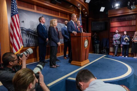 Senado de EEUU bloquea prohibición de atletas transgénero en competencias