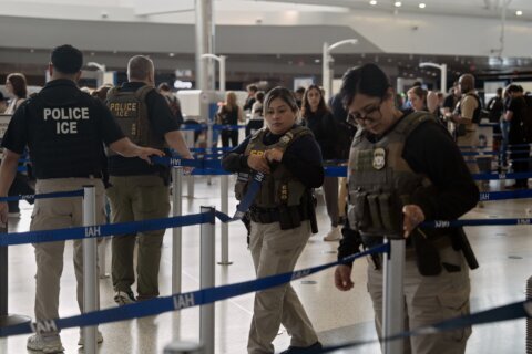 Interrupción de la financiación del DHS es el cierre del gobierno más largo de la historia de EEUU