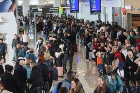 Ante caos con TSA, este es el nuevo tiempo de llegada que recomiendan varios aeropuertos