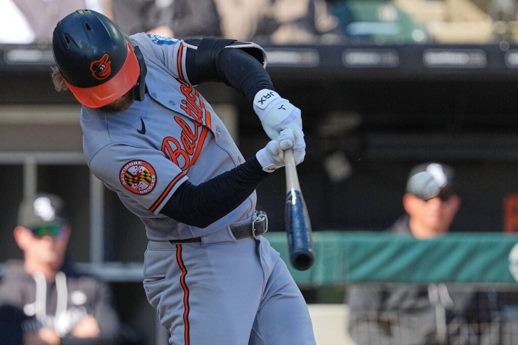 Taylor Ward’s 2-run homer in 8th lifts Orioles to 5th straight win, 3-2 over Astros