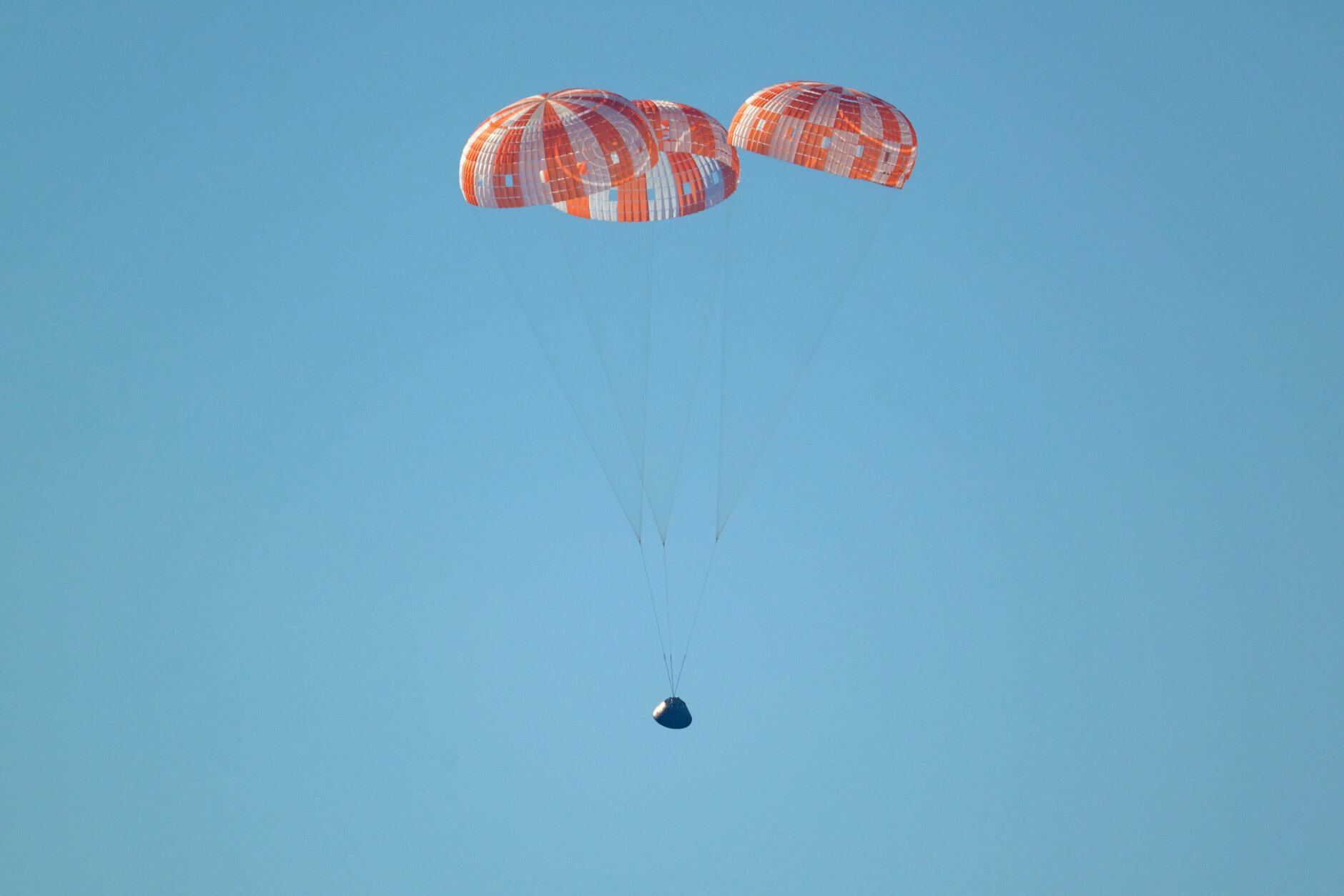 orion spacecraft landing