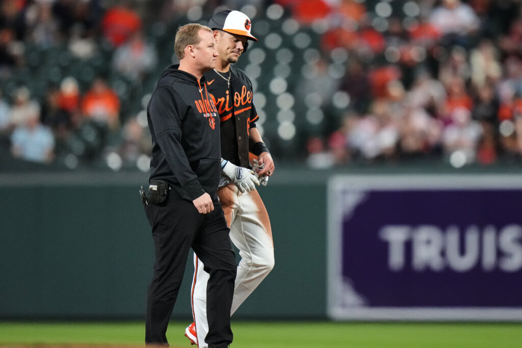 Orioles’ Mountcastle strains oblique; Bautista faces live hitters