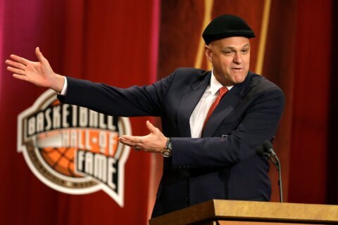 Oscar Schmidt, Basketball Hall of Famer from Brazil, dies at 68