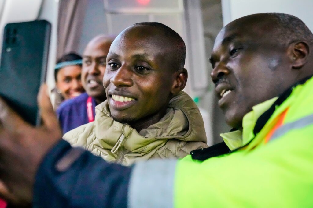 Kenya gives a hero’s welcome to marathon record breaker Sabastian Sawe