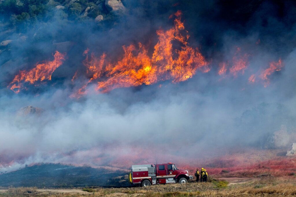 Southern California wildfire mostly contained as officials lift many evacuation orders