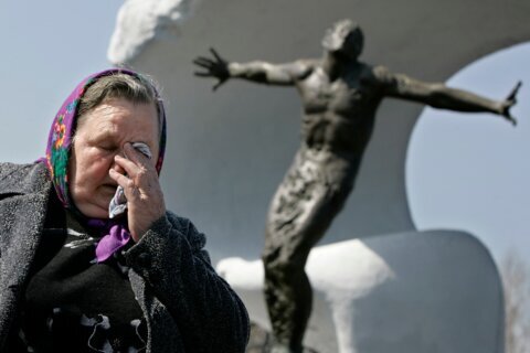 AP Was There: Early Chernobyl victims buried in Moscow cemetery
