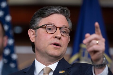 House Republicans push ahead on bill to extend divisive US spy powers