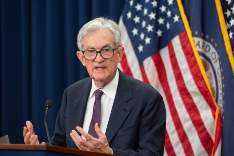 Federal Reserve faces unorthodox leadership change: Warsh enters, Powell remains