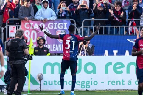 Teen scores twice on full debut as Cagliari beats Atalanta and moves clear of drop zone