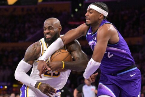 The Lakers still have hope for the playoffs, even without Luka Doncic and Austin Reaves for now