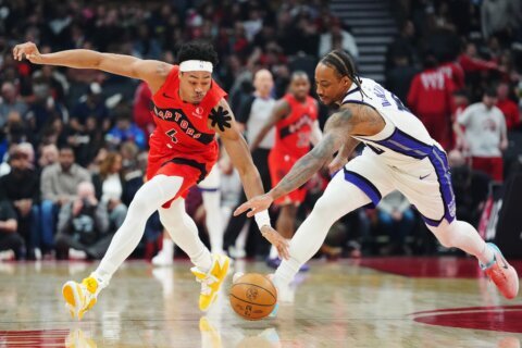 DeMar DeRozan scores 28 points to pass Dominique Wilkins on career list, Kings beat Raptors 123-115
