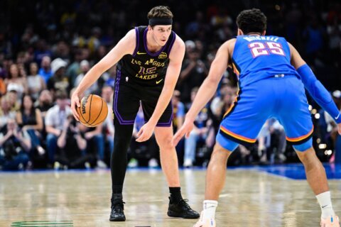 Austin Reaves hopes to return to Lakers for pivotal Game 5 vs Rockets after nearly 4 weeks out