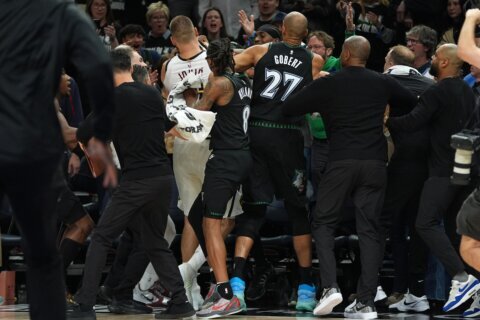 Dosunmu scores 43 points as Timberwolves overcome injuries to beat Nuggets 112-96 for 3-1 lead