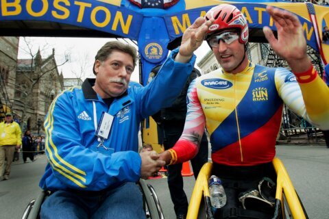 Bob Hall, the father of wheelchair racing and a 2-time winner of the Boston Marathon, dead at 74