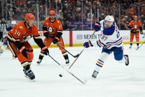 Ducks and Oilers headed to overtime tied 3-3 in Game 4 thriller