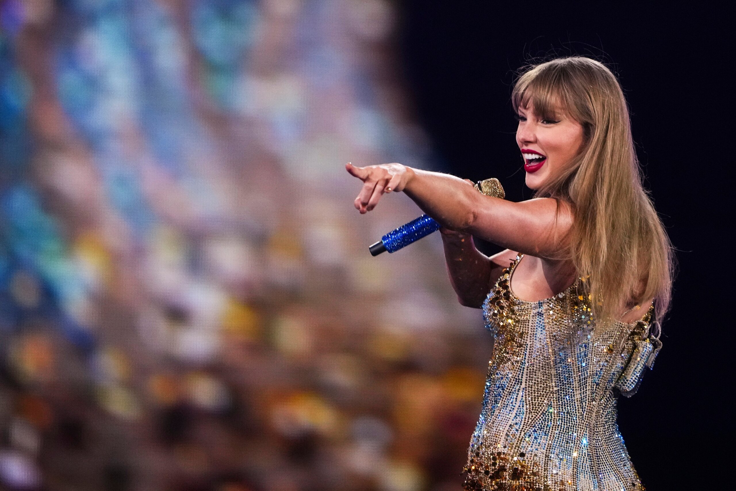 Ackman’s Pershing Square makes $64B bid for Taylor Swift label Universal Music Group