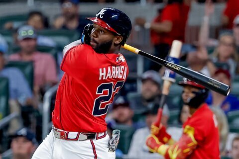 Harris delivers as a pinch-hitter for the Braves, leading 5-3 win over slumping Phillies