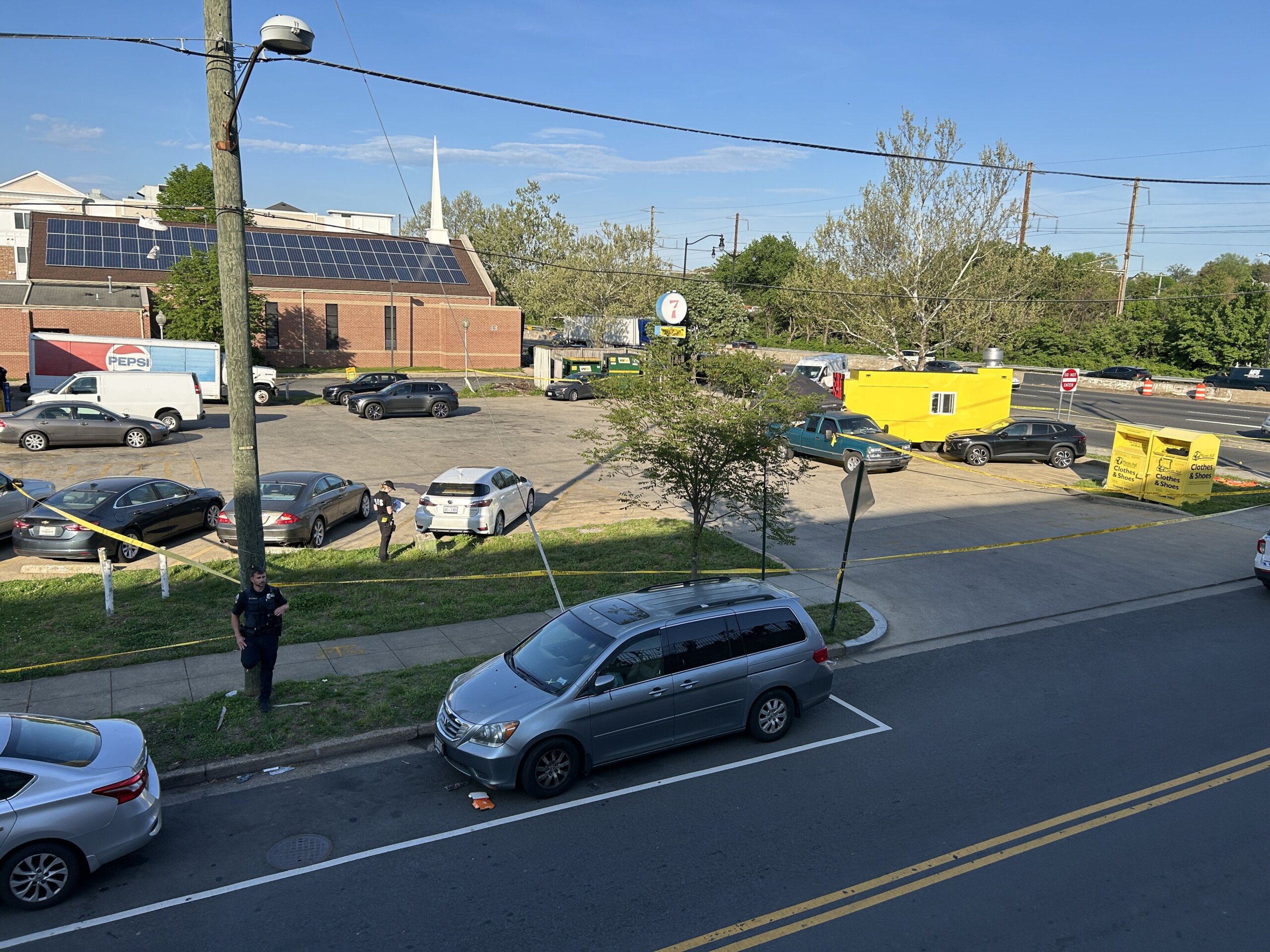 1 boy dead, another injured in shooting in Northeast DC