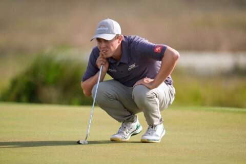 Matt Fitzpatrick overcomes slow start and leads Scheffler by 3 shots at Hilton Head