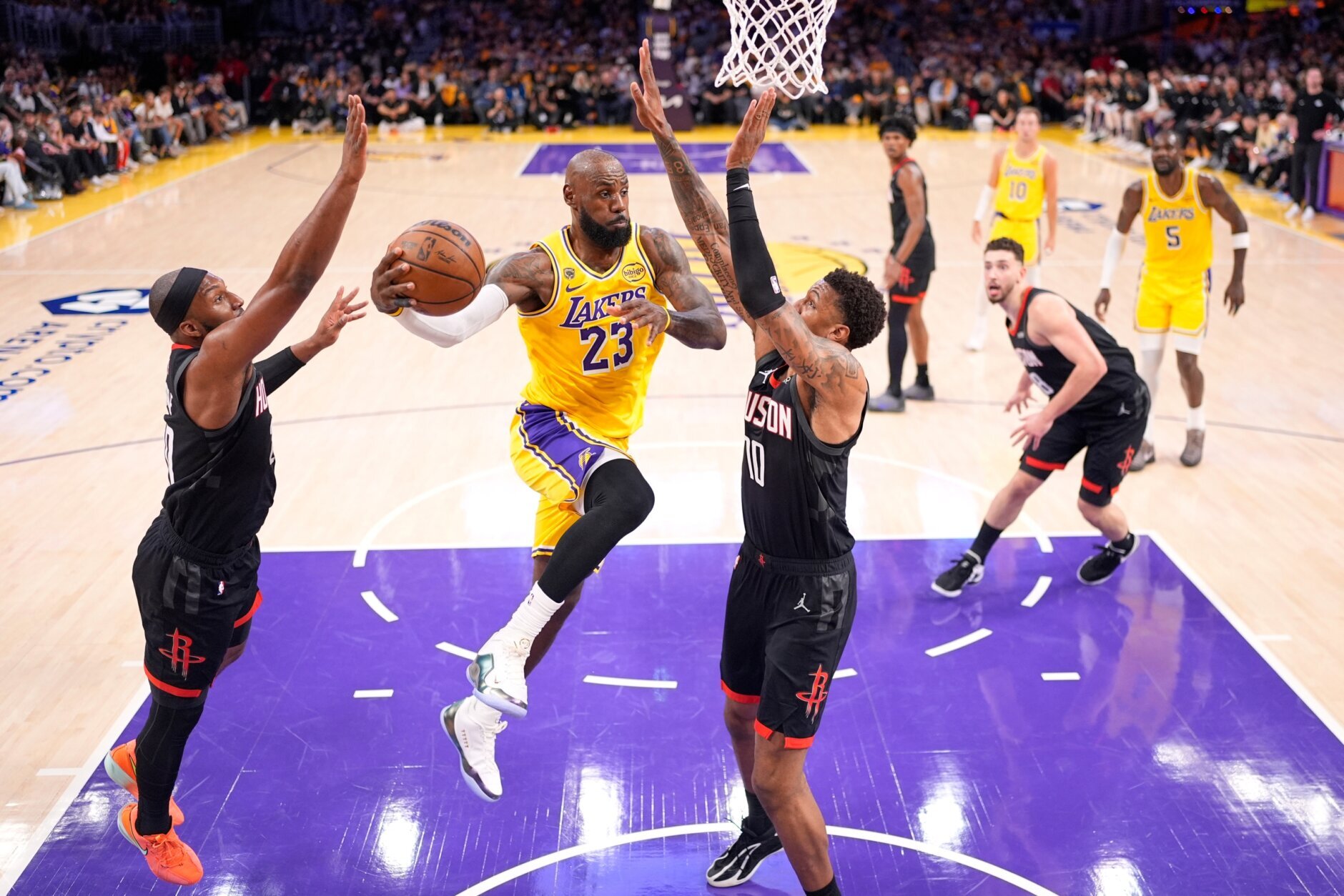 Rockets Lakers Basketball