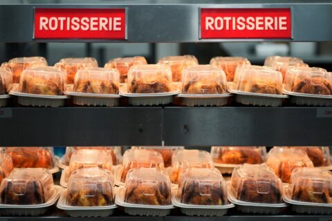 SNAP benefits don’t pay for rotisserie chicken. A bipartisan bill might change that