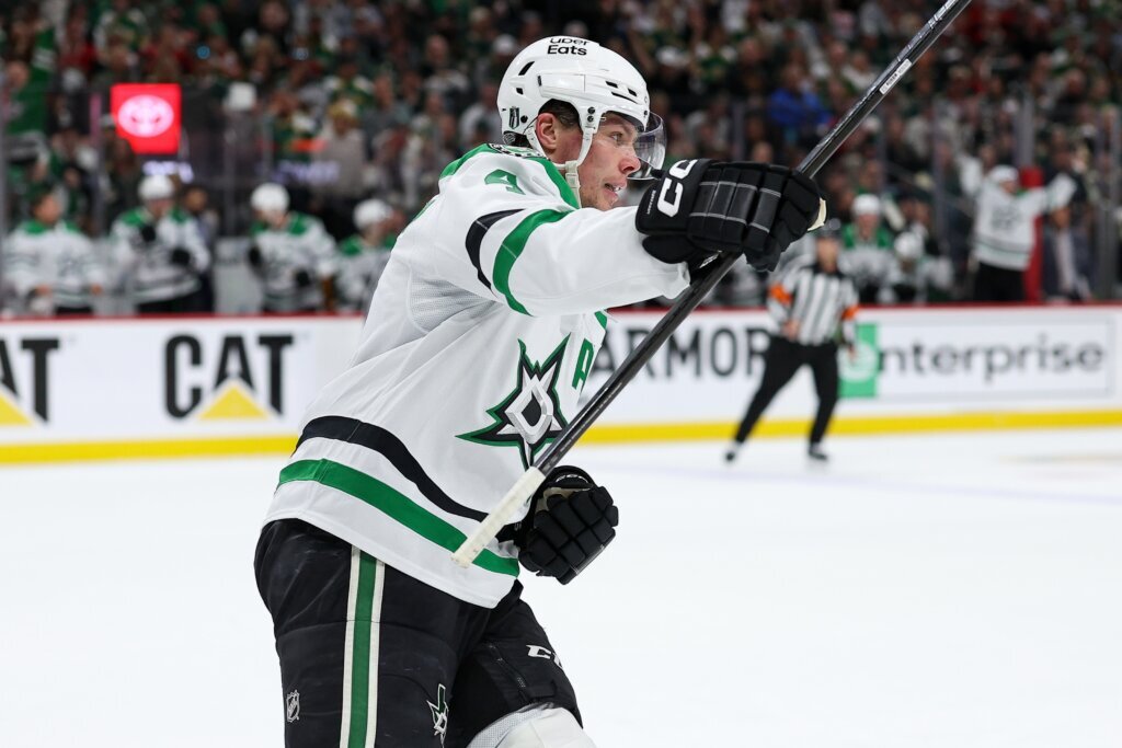 Boldy’s deflection late in 1st OT lifts Wild past Stars 3-2 to tie series at 2