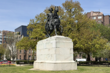 George Washington statue