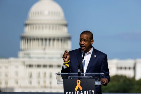 Justin Fairfax: quién era el exvicegobernador de Virginia cuya carrera terminó en tragedia