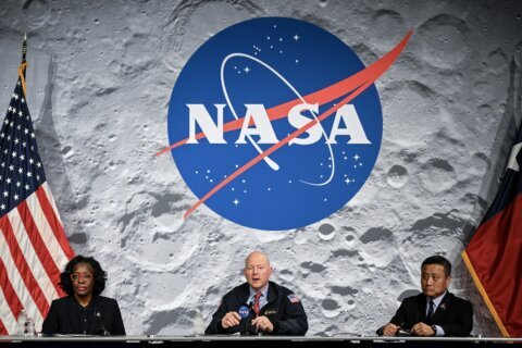 ‘No es la Luna que uno está acostumbrado a ver’: astronautas de Artemis II sobre cara oculta lunar