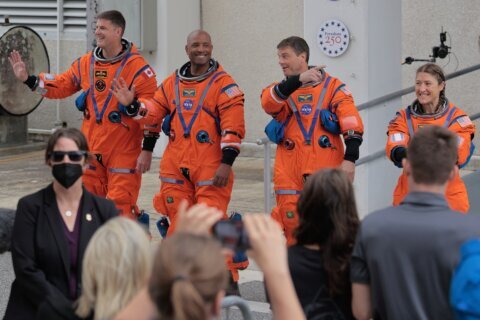 Artemis II: astronautas despiertan en la nave Orion durante primera órbita a la Tierra