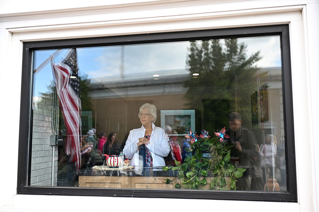 Tammy Carr looks out at the line for a parade and block party event on the final day of the state visit of King Charles III and Queen Camilla on April 30, 2026 in Front Royal, Virginia.