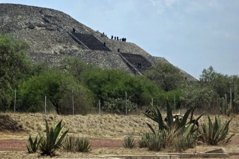 Tiroteo en las pirámides de Teotihuacán deja turista canadiense muerta y 13 heridos