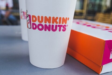 Dunkin’ regala café gratis hoy: así puedes reclamar el tuyo