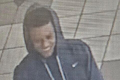 Arrestan a un menor sospechoso del tiroteo en un centro comercial de Louisiana