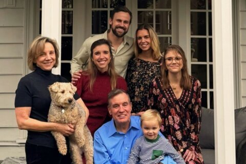 Hija del senador Warner muere a los 36 años tras lucha contra la diabetes