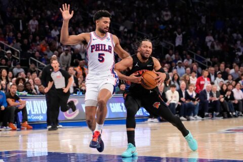Jalen Brunson helps the Knicks take a 2-0 lead over the 76ers with a 108-102 victory