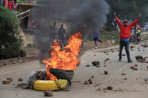 Kenyan public transport operators call off strike after president vows to reduce fuel prices
