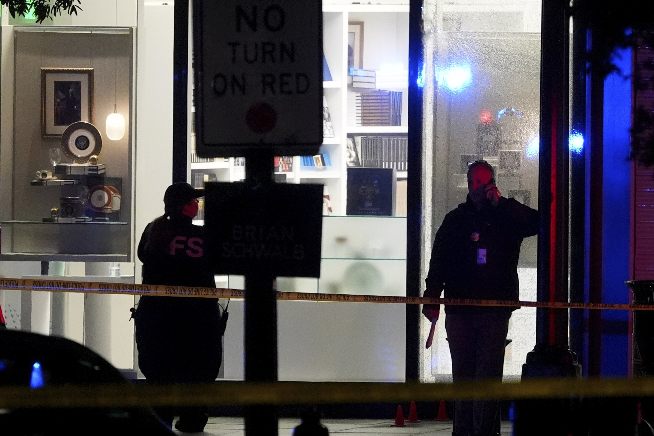 APTOPIX White House Lockdown